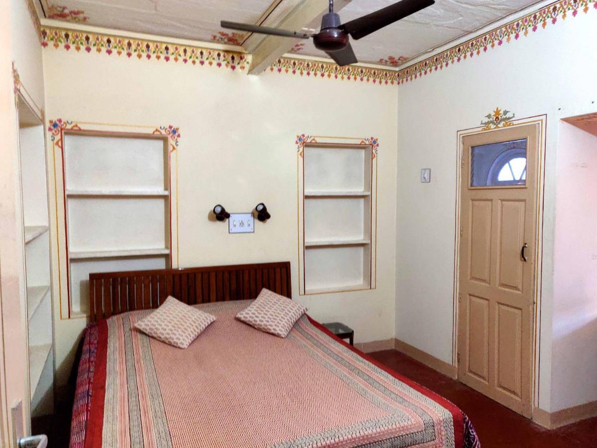 Tourist Pension Nawalgarh ภายนอก รูปภาพ
